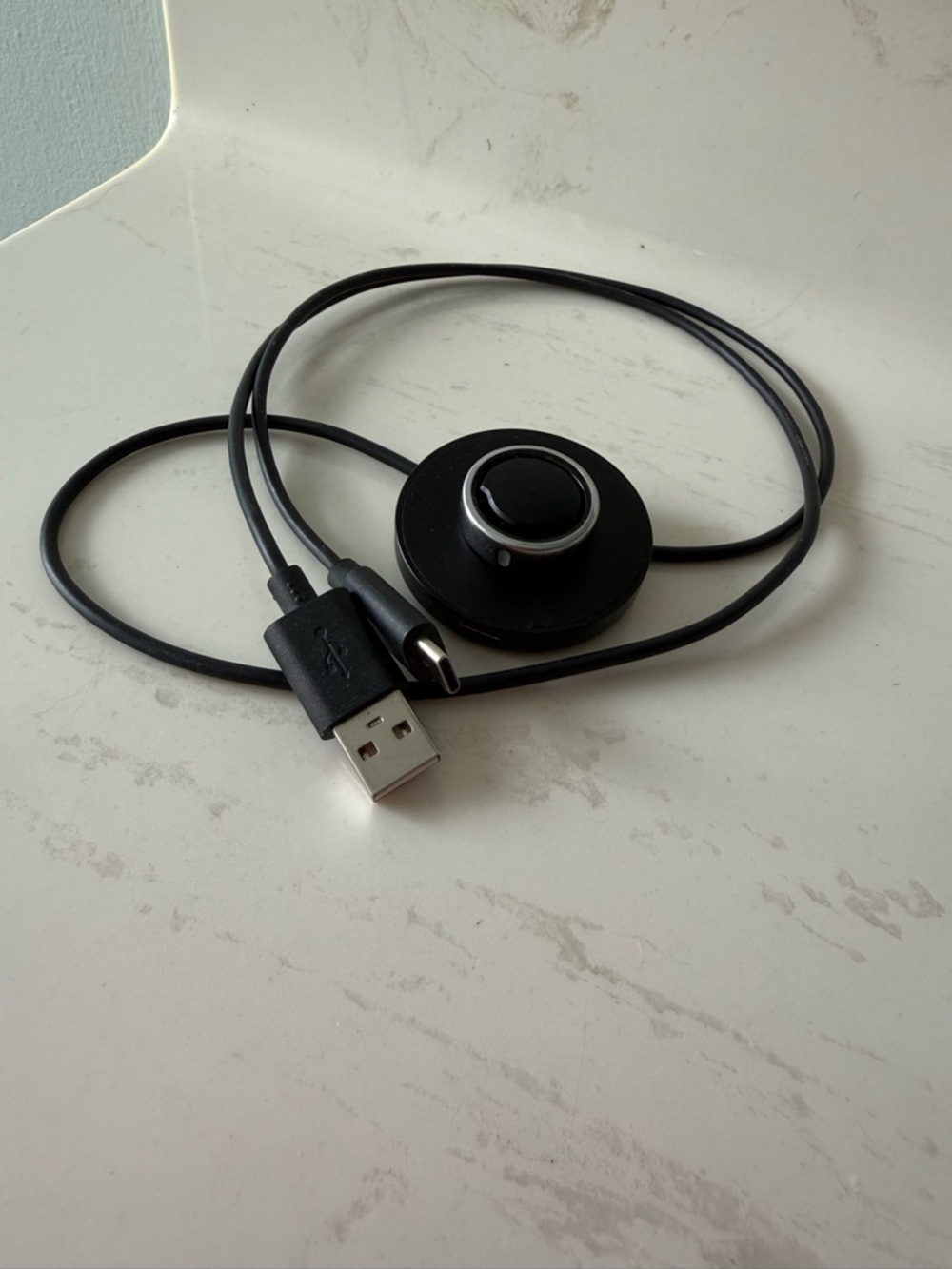 Oura ring- size 9 - 3rd gen horizon